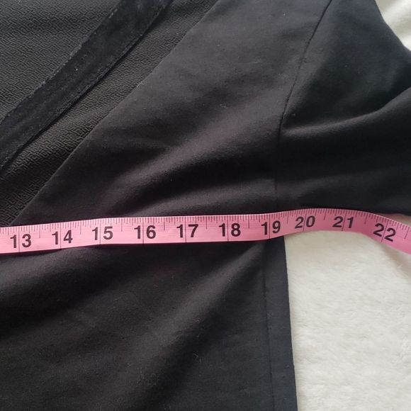 Free Generation sweatshirt - Picture 4 of 9